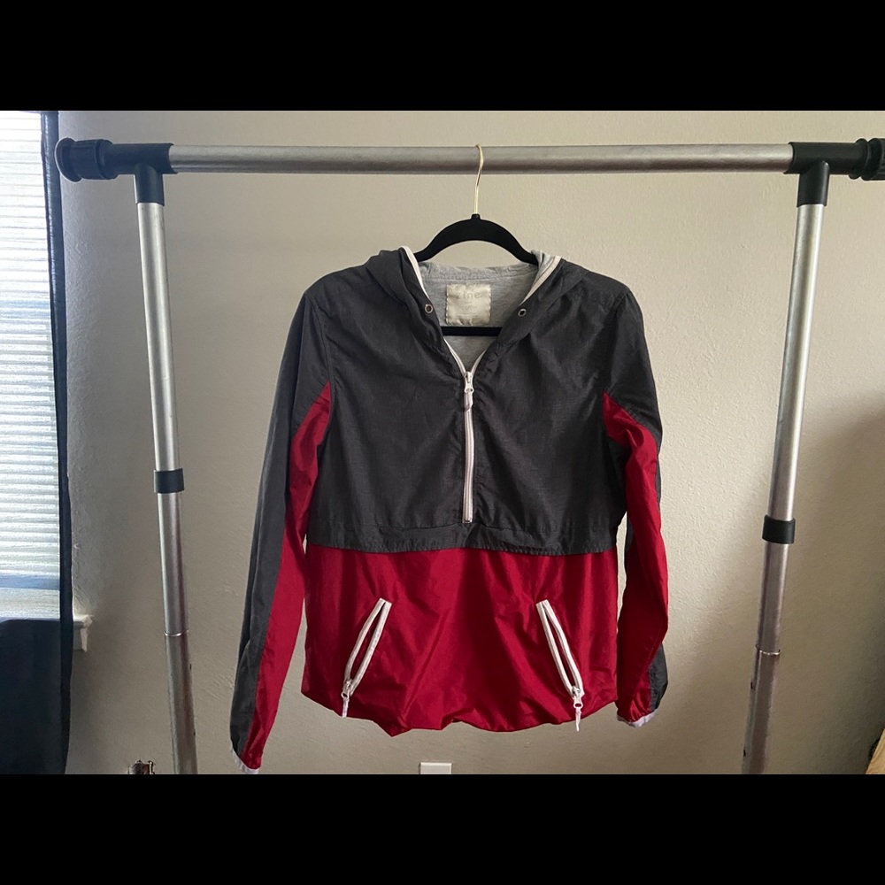 Windbreak pullover - Picture 2 of 6